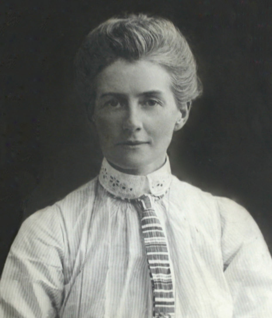 EDITH CAVELL 1865-1915 Nurse EDITH CAVELL 1865-1915 Nurse